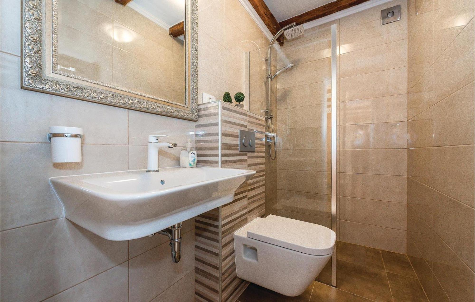 Gorgeous Home In Kijevo With Kitchen Bagian luar foto