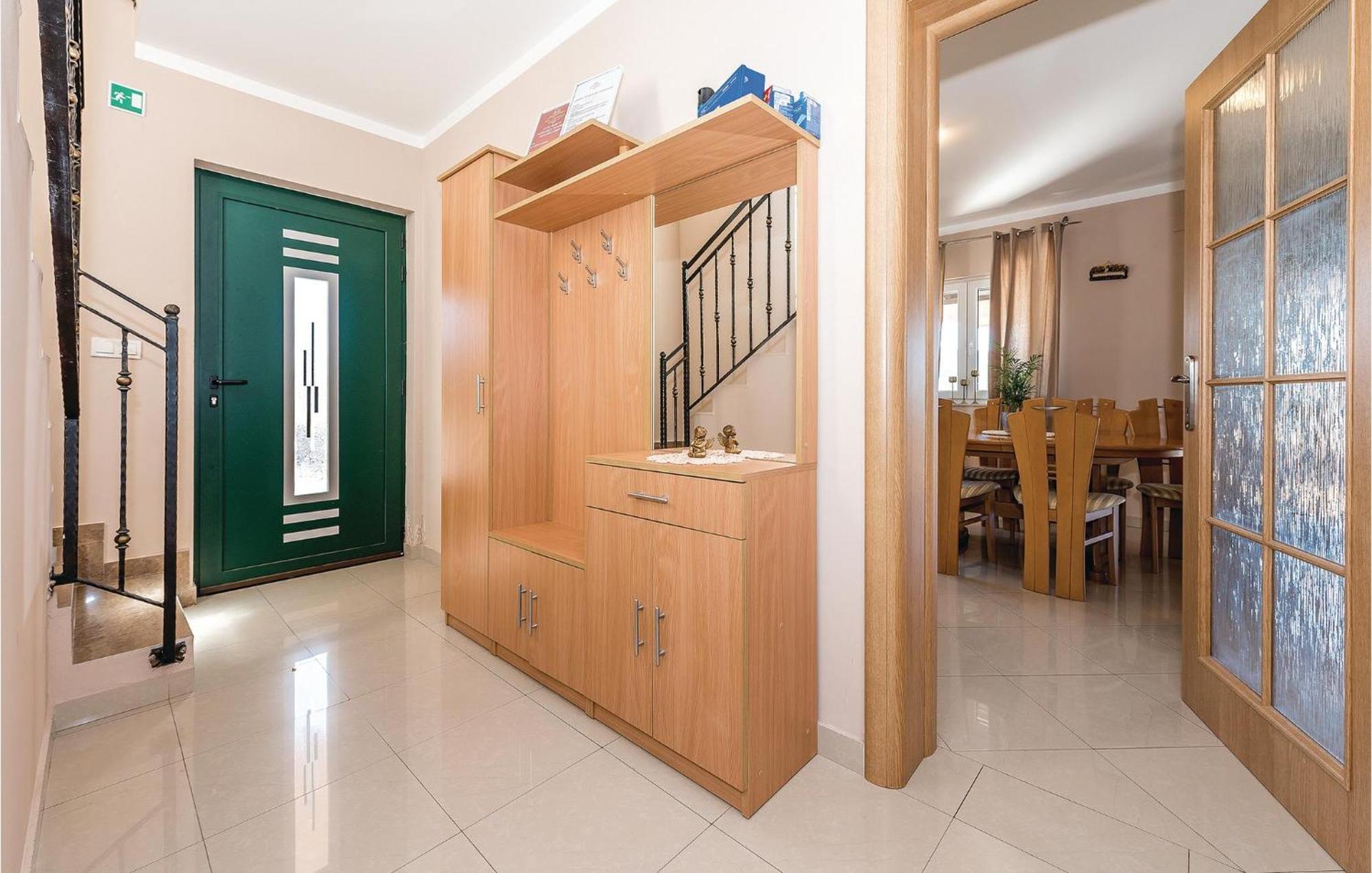 Gorgeous Home In Kijevo With Kitchen Bagian luar foto